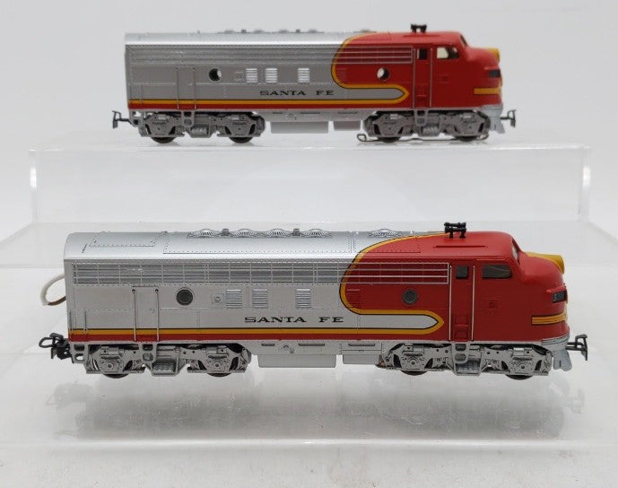 Marklin HO Scale Santa Fe Powered & Unpowered Diesel Locomotives [2] LN