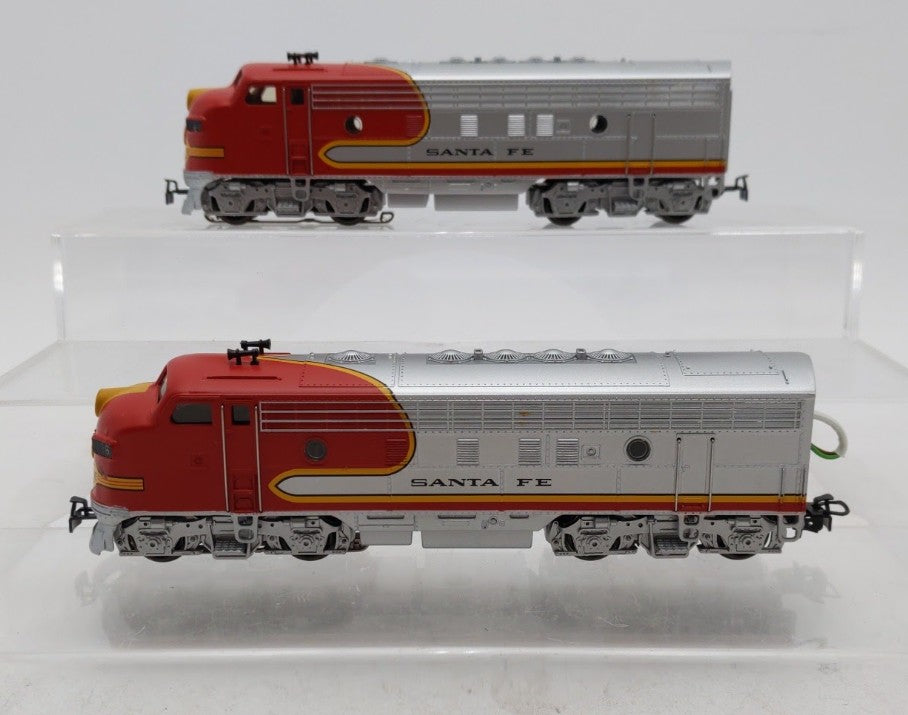 Marklin HO Scale Santa Fe Powered & Unpowered Diesel Locomotives [2] LN