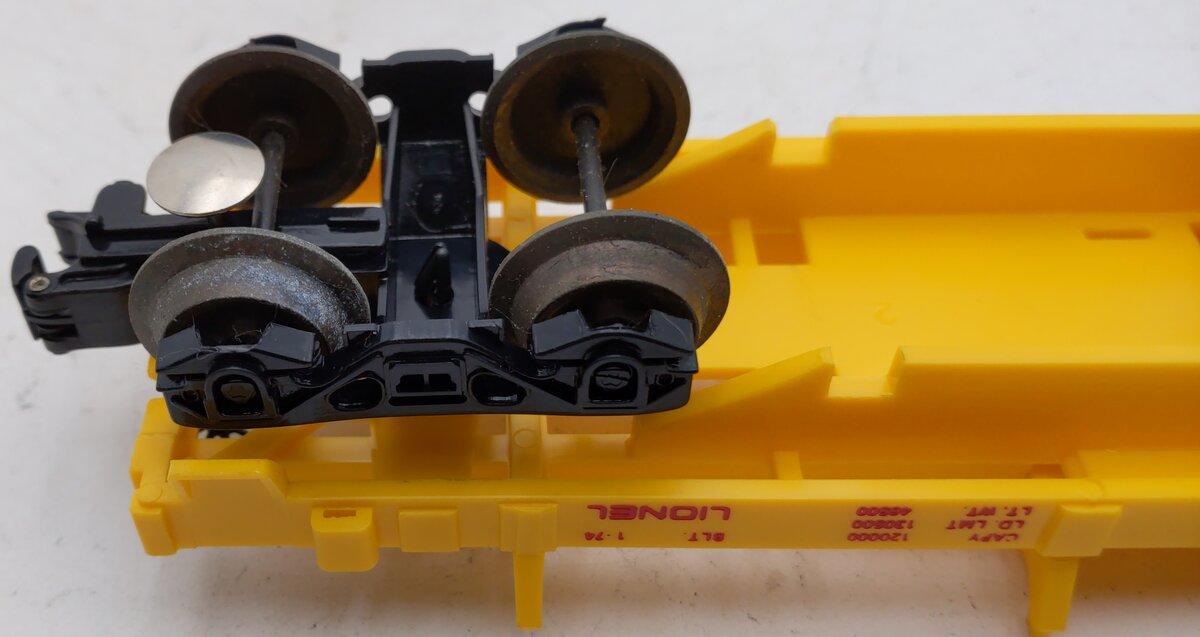 Lionel 6-9303 O Gauge Union Pacific Operating Dump Car EX