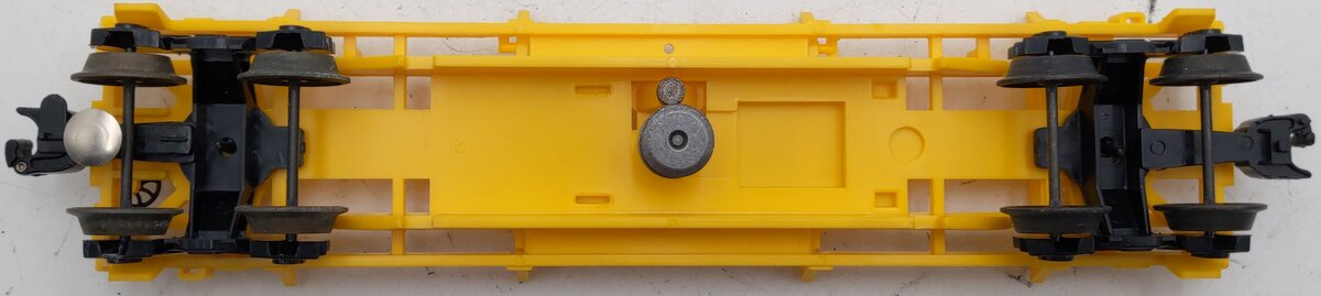 Lionel 6-9303 O Gauge Union Pacific Operating Dump Car EX