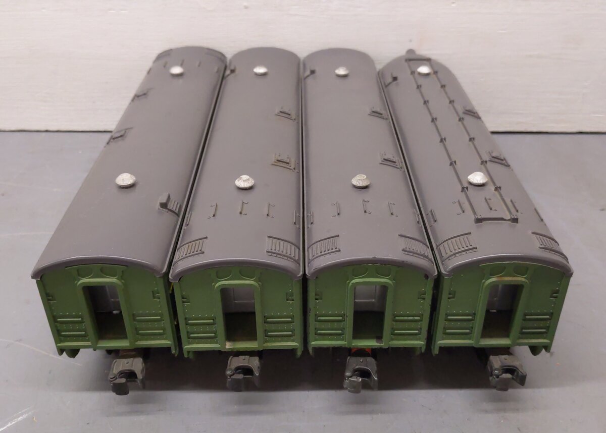 Lionel Vintage O Gauge Lionel Lines Passenger Cars: 2400, 2401, 2402, 2402 [4] EX