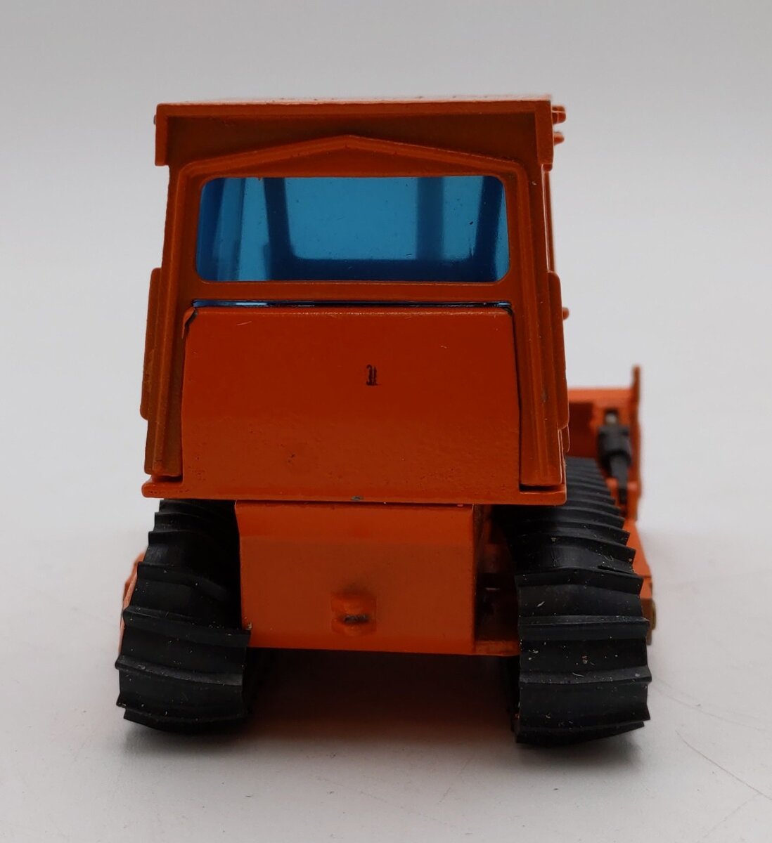 NZG Modelle 1:50 Scale Diecast Caterpillar CAT D4E Track-Type Tractor (Orange)/Box