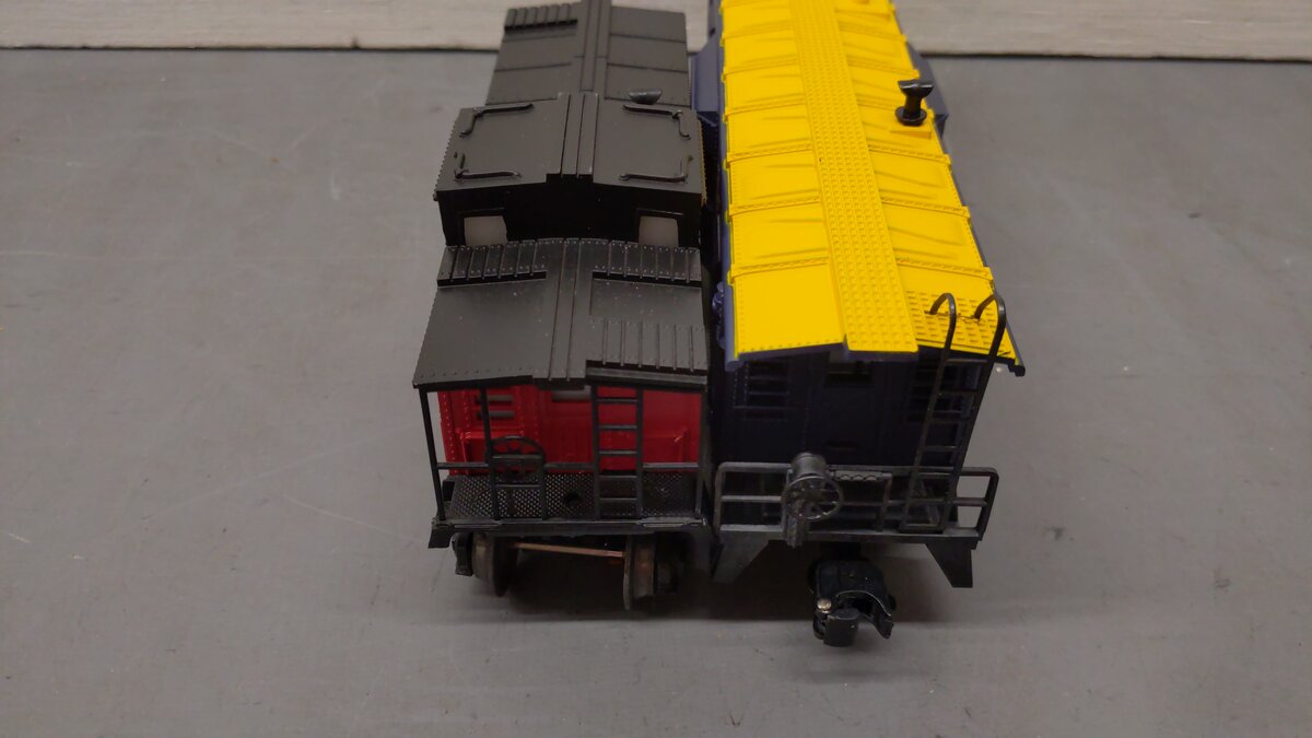 Lionel O Gauge Assorted Freight Cars 9187, 6441 [2] EX