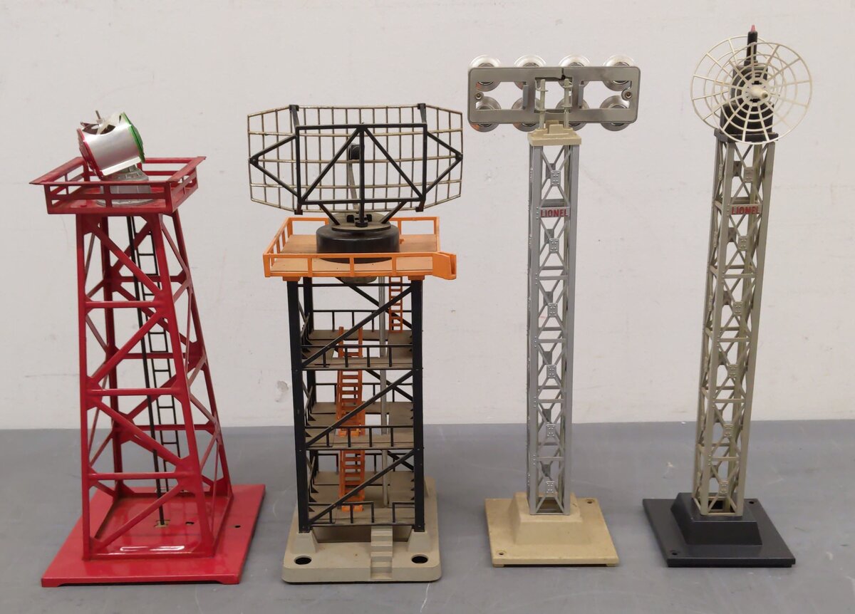Lionel Vintage O Gauge Accessories: 394, 199, 197, 195 [4] EX