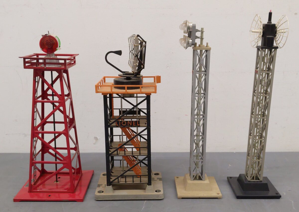 Lionel Vintage O Gauge Accessories: 394, 199, 197, 195 [4] EX