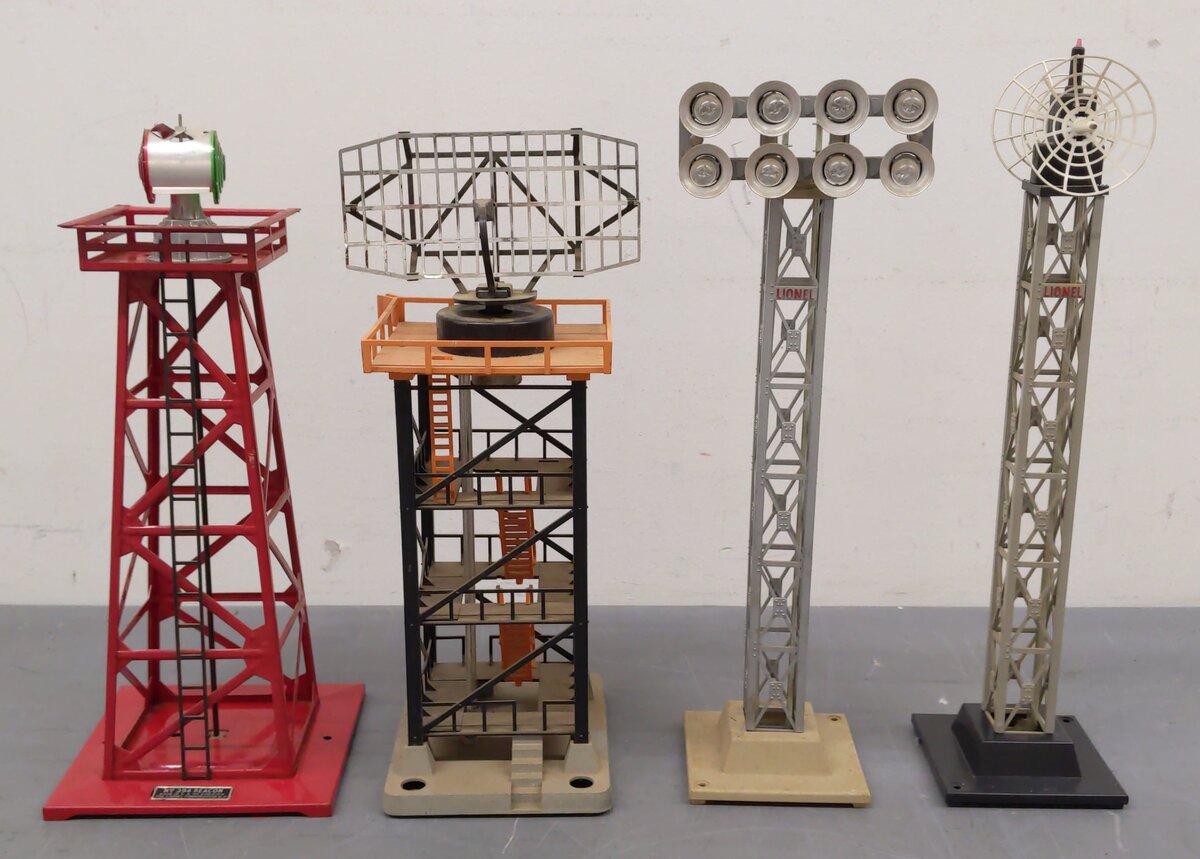 Lionel Vintage O Gauge Accessories: 394, 199, 197, 195 [4] EX