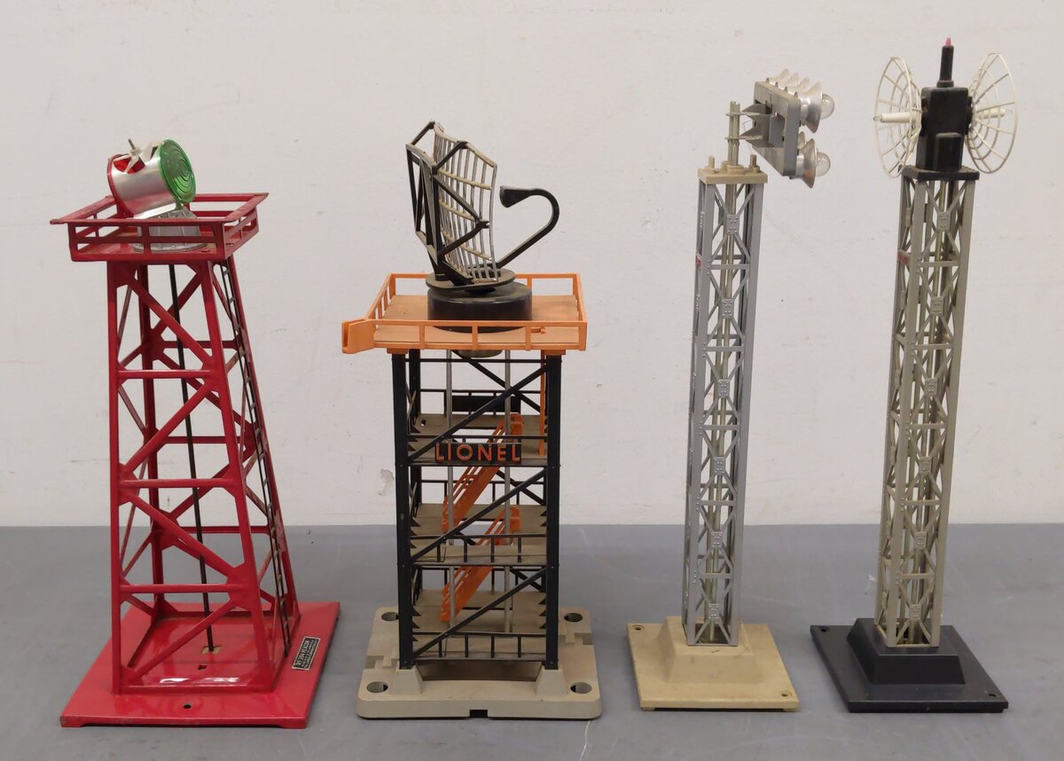Lionel Vintage O Gauge Accessories: 394, 199, 197, 195 [4] EX