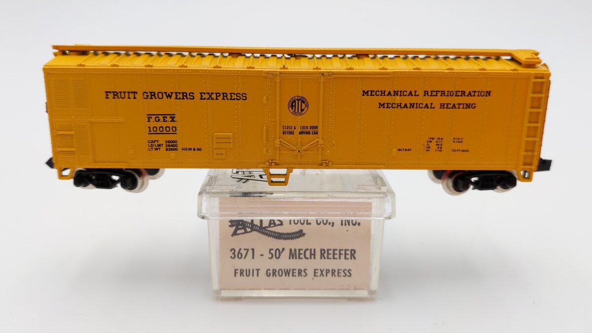 Atlas 3671 N Scale Fruit Growers Express 50' Mechanical Reefer #10000 LN/Box