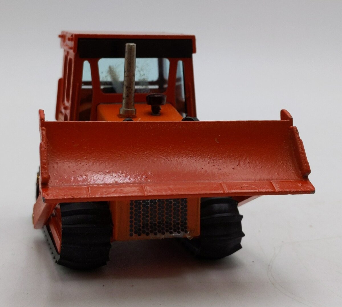 NZG Modelle 1:50 Scale Diecast Caterpillar CAT D4E Track-Type Tractor (Orange)/Box