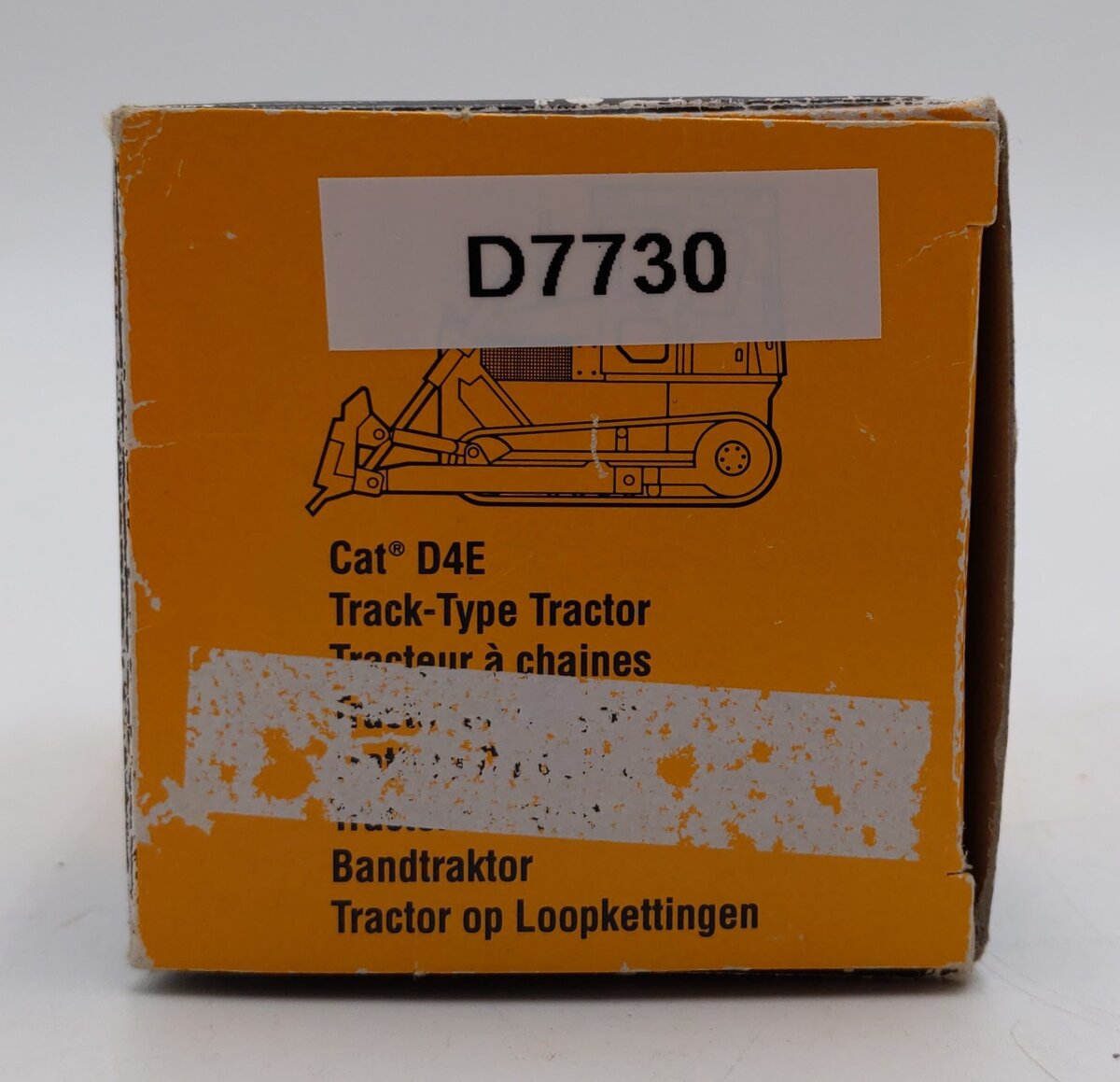 NZG Modelle 1:50 Scale Diecast Caterpillar CAT D4E Track-Type Tractor (Orange)/Box