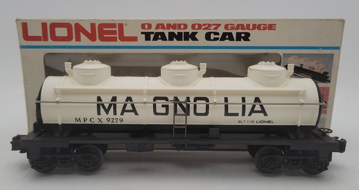Lionel 6-9279 O Gauge Magnolia 3-Dome Tank Car VG/Box