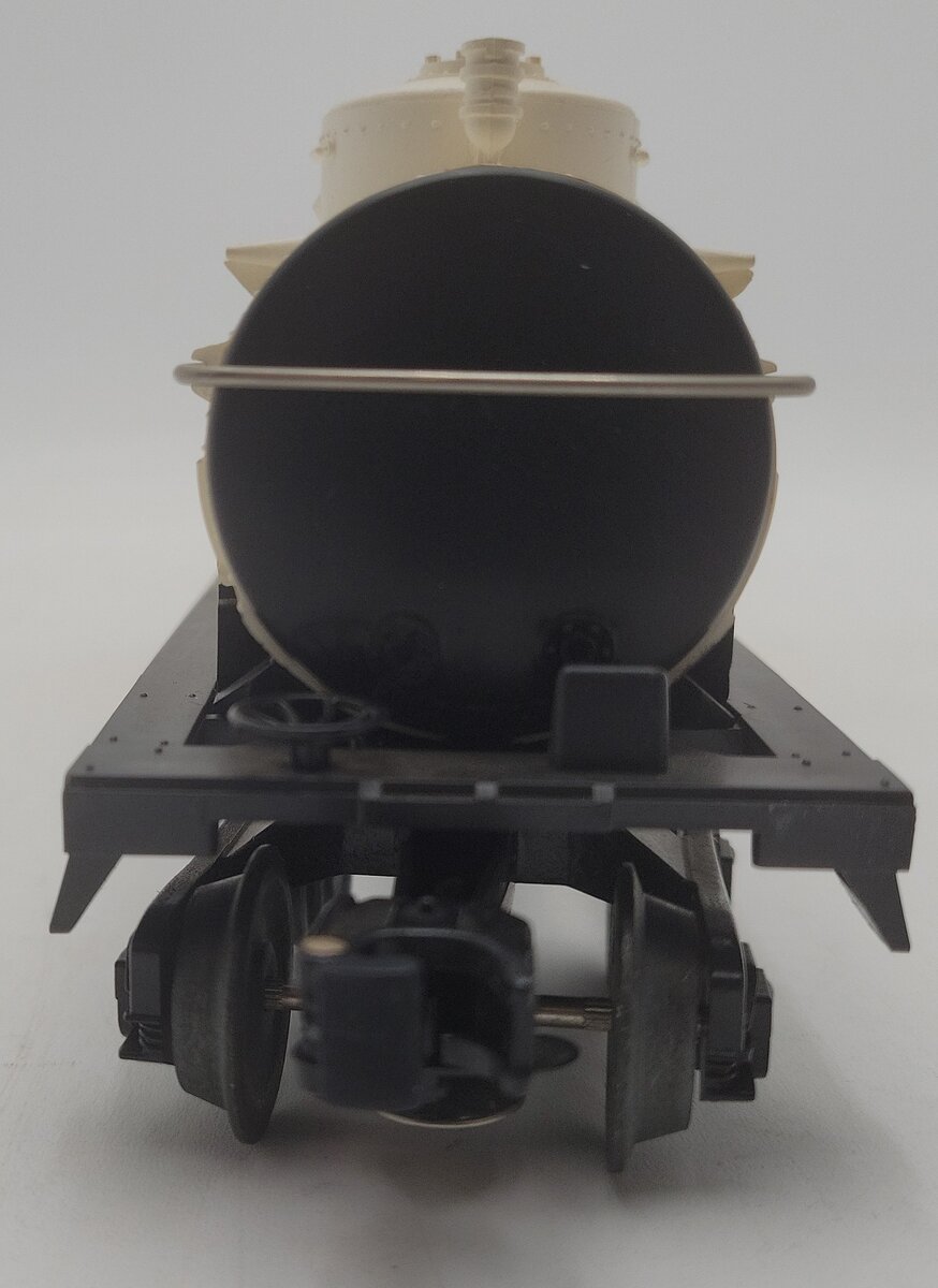 Lionel 6-9279 O Gauge Magnolia 3-Dome Tank Car VG/Box