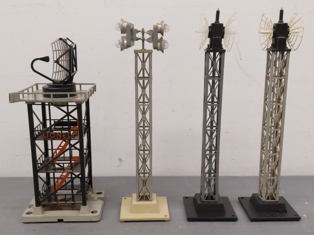 Lionel Vintage O Gauge Accessories: 195, 197, 199, 299 [4] EX