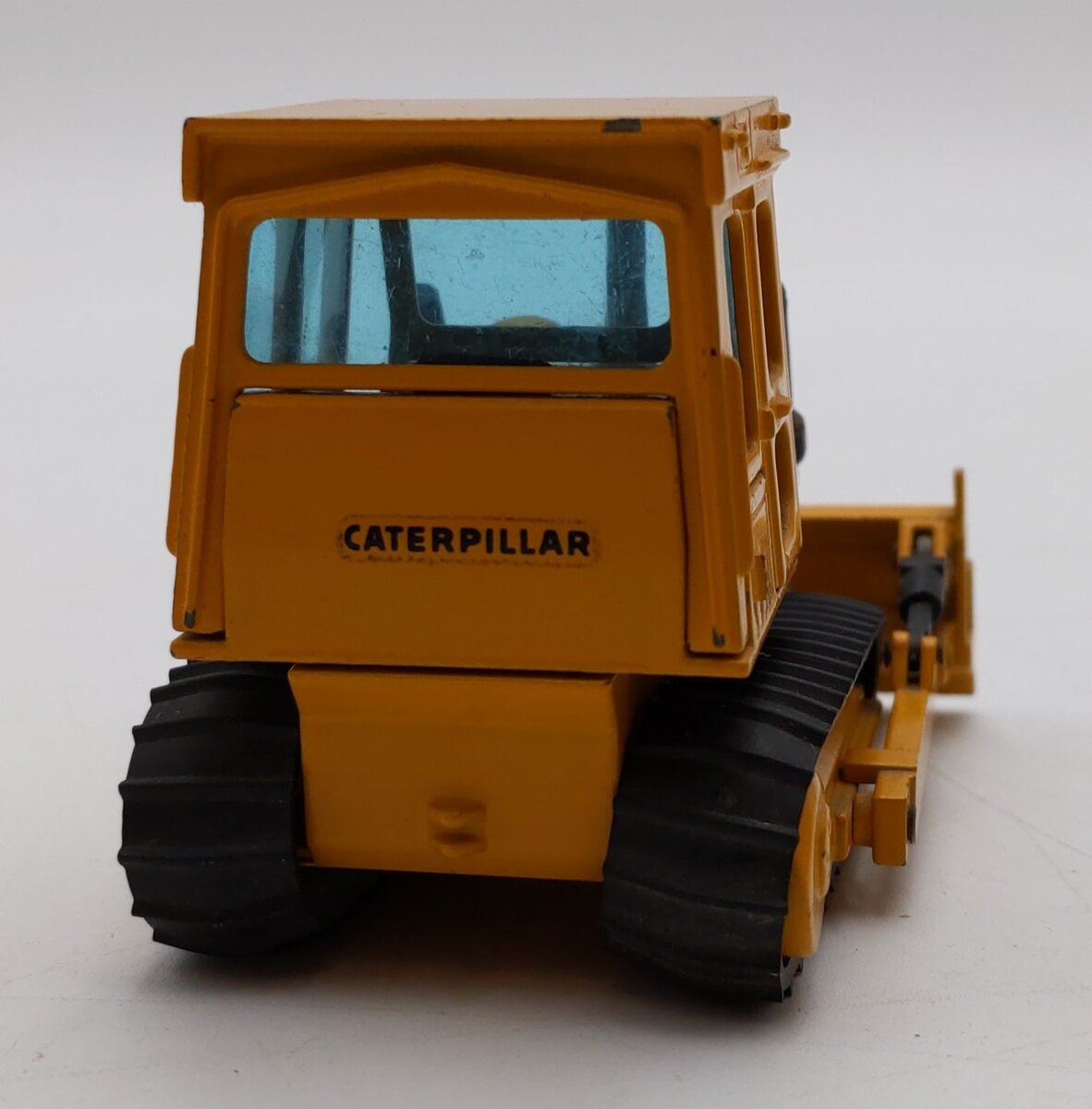 NZG Modelle 1:50 Scale Diecast Caterpillar CAT D4E Track-Type Tractor EX/Box