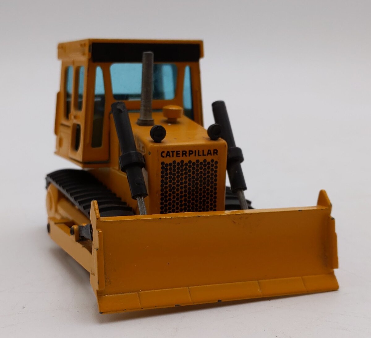 NZG Modelle 1:50 Scale Diecast Caterpillar CAT D4E Track-Type Tractor EX/Box