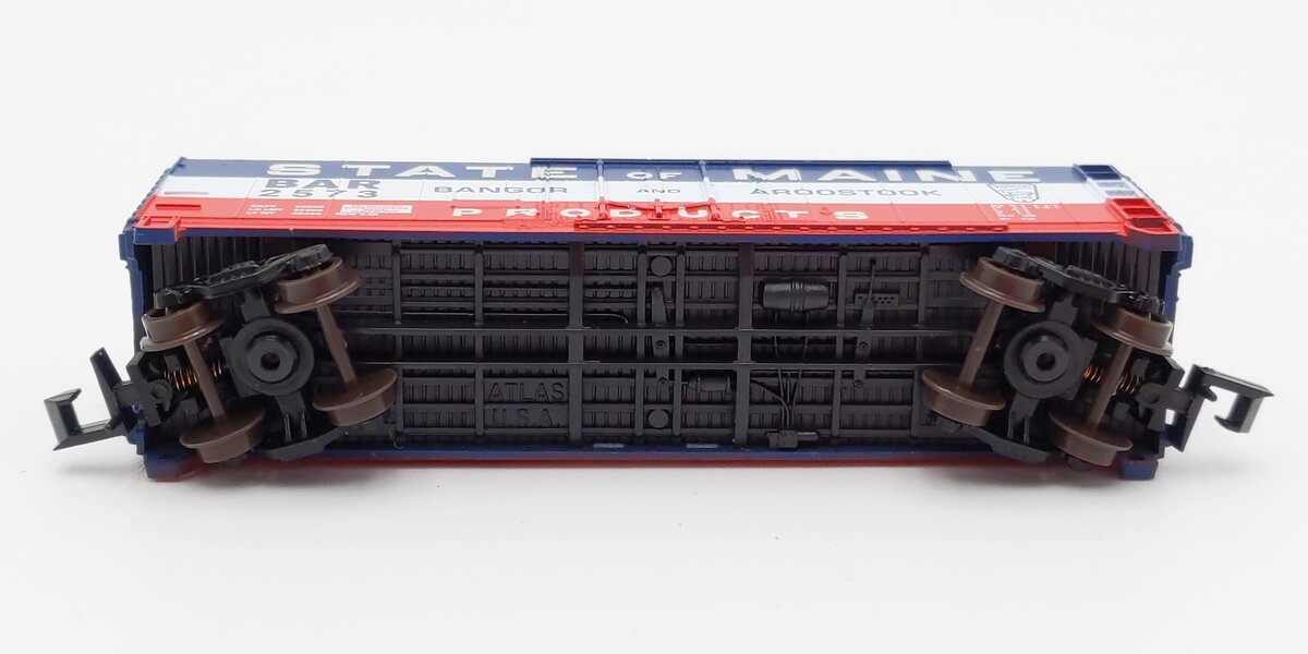 Atlas 3329 N Scale State of Maine 40' Plug Door Boxcar #2573 EX/Box