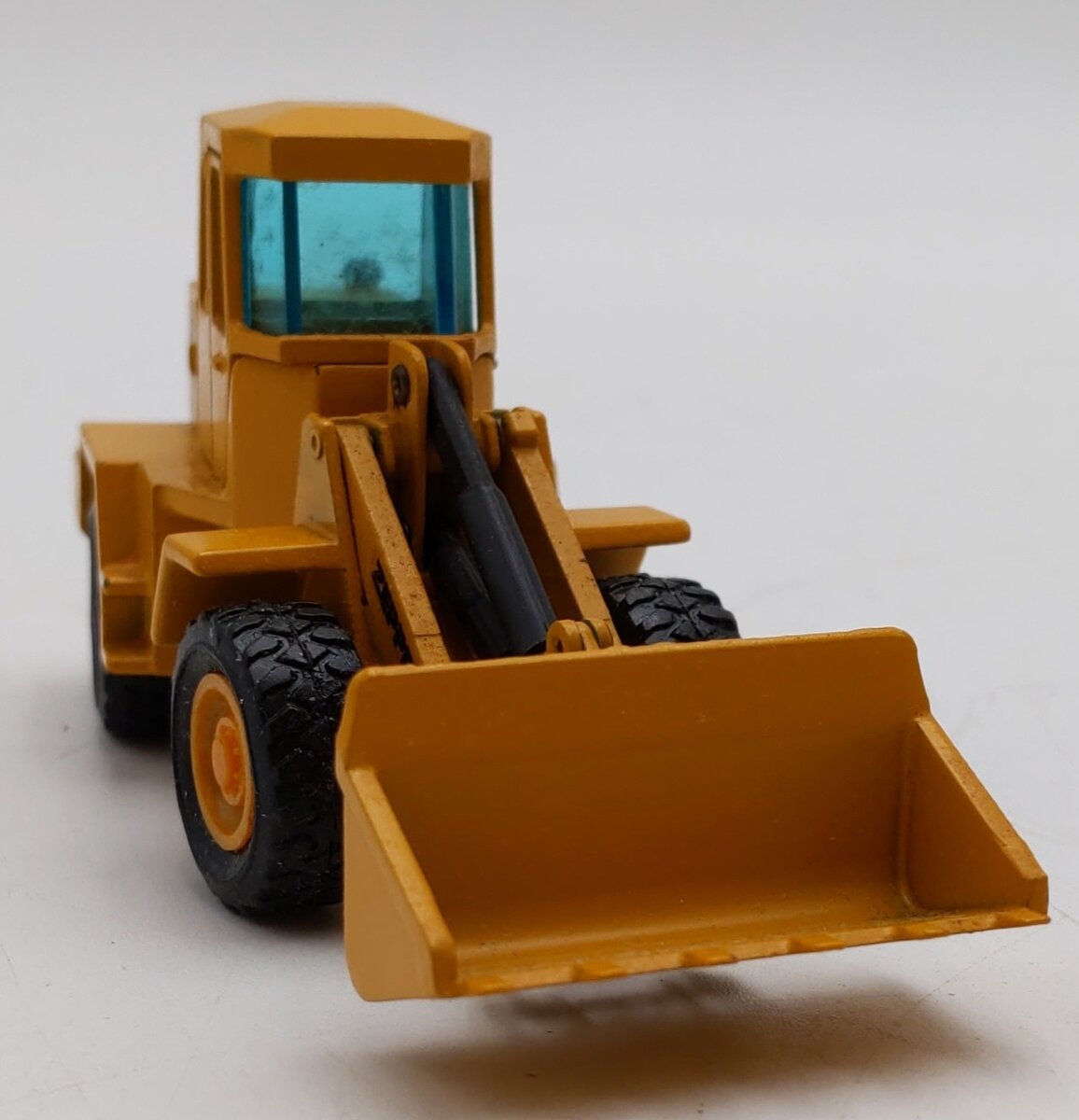 NZG Modelle 1:50 Diecast Radlader Zeppelin 908 Track-Type Loader EX/Box