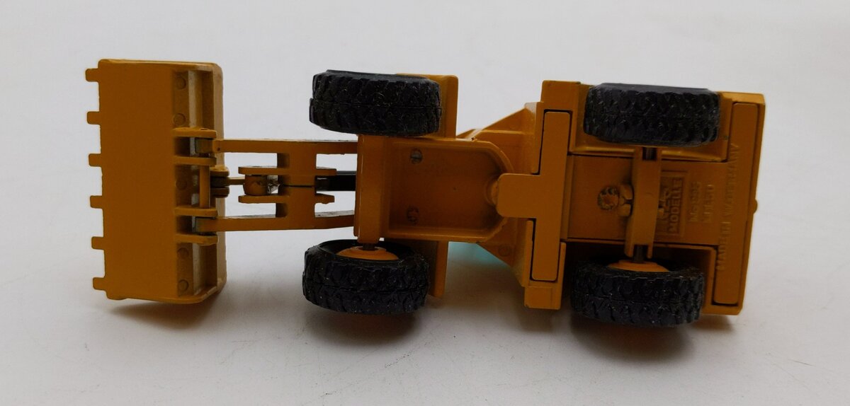 NZG Modelle 1:50 Diecast Radlader Zeppelin 908 Track-Type Loader EX/Box