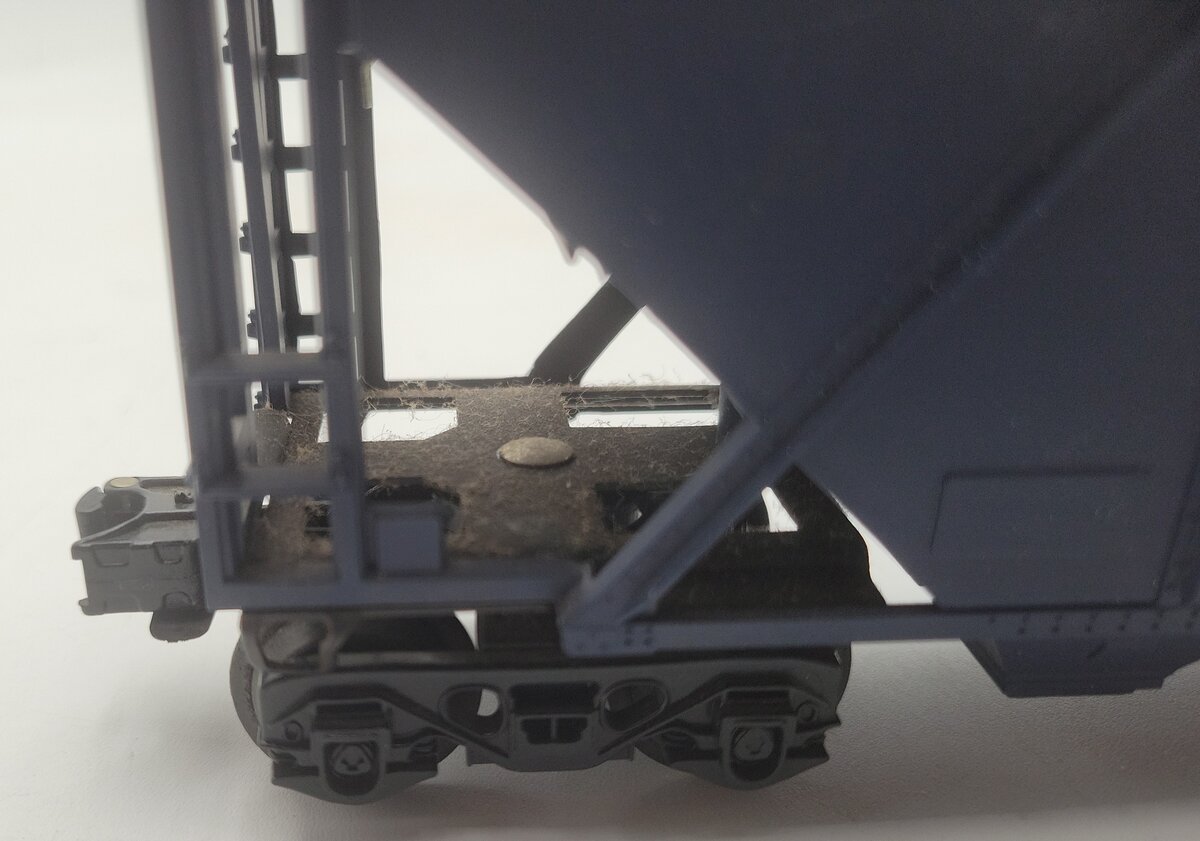 Lionel 6-9114 O Gauge Morton Salt Covered 4-Bay Hopper VG