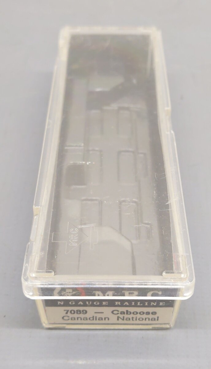 MRC 7089 N Scale Canadian National Caboose #76388 LN/Box
