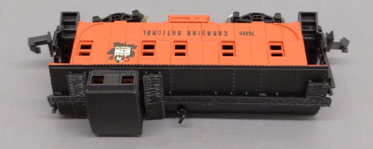 MRC 7089 N Scale Canadian National Caboose #76388 LN/Box