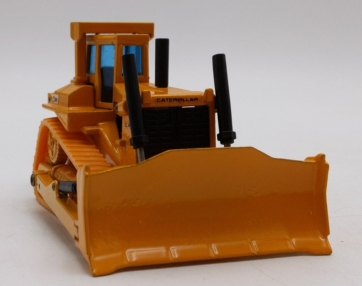 Joal 220 1:70 Scale DieCast Cat D10N Bulldozer w/ Ripper EX/Box