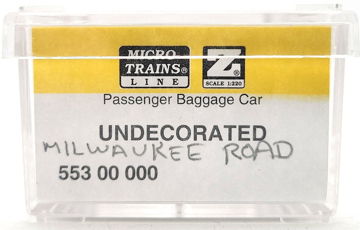 MicroTrains 55300010 Z Scale Custom Smoothside Baggage Car/Box