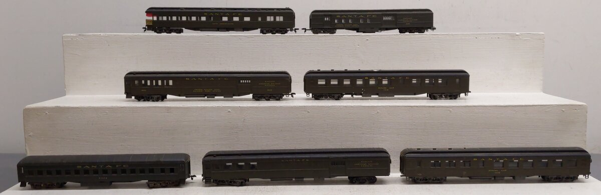 Rivarossi and Other HO Scale Assorted ATSF Passenger Cars [7] VG