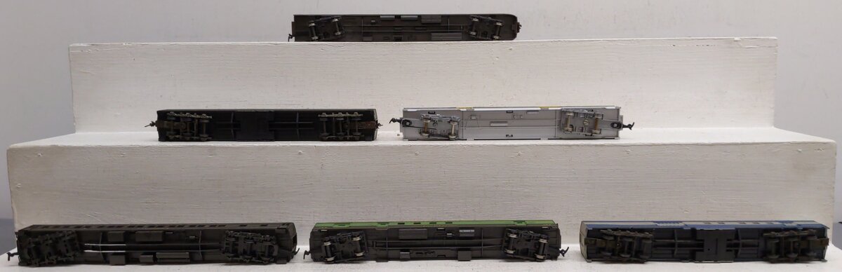 Rivarossi and Other HO Assorted Passenger Cars [6] VG