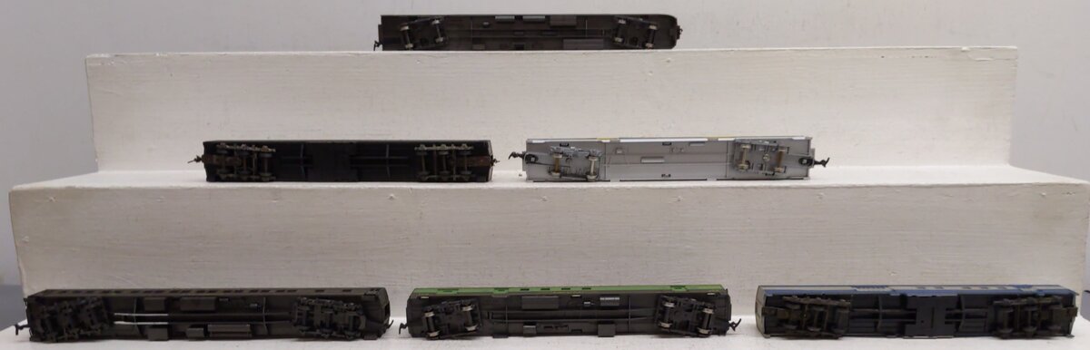 Rivarossi and Other HO Assorted Passenger Cars [6] VG
