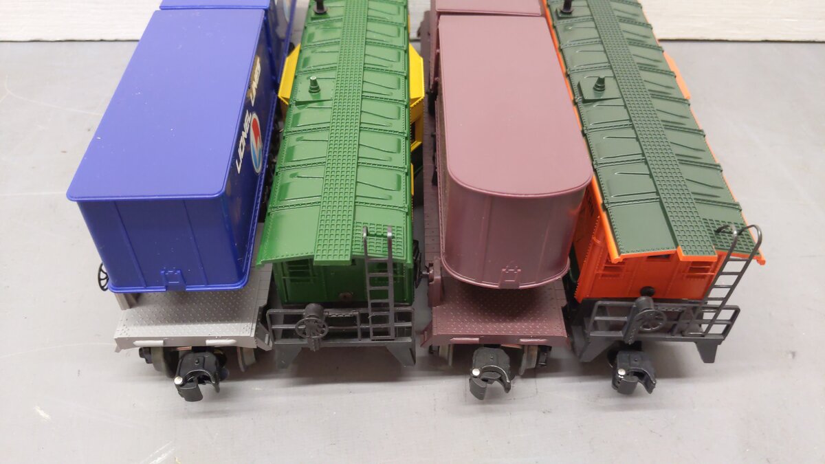 Lionel O Gauge Assorted Freight Cars 6438, 16323, 16303, 6439 [4] EX