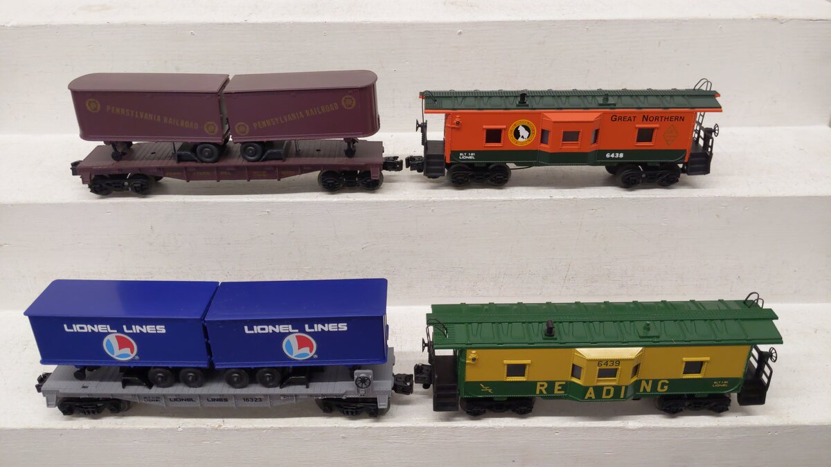Lionel O Gauge Assorted Freight Cars 6438, 16323, 16303, 6439 [4] EX