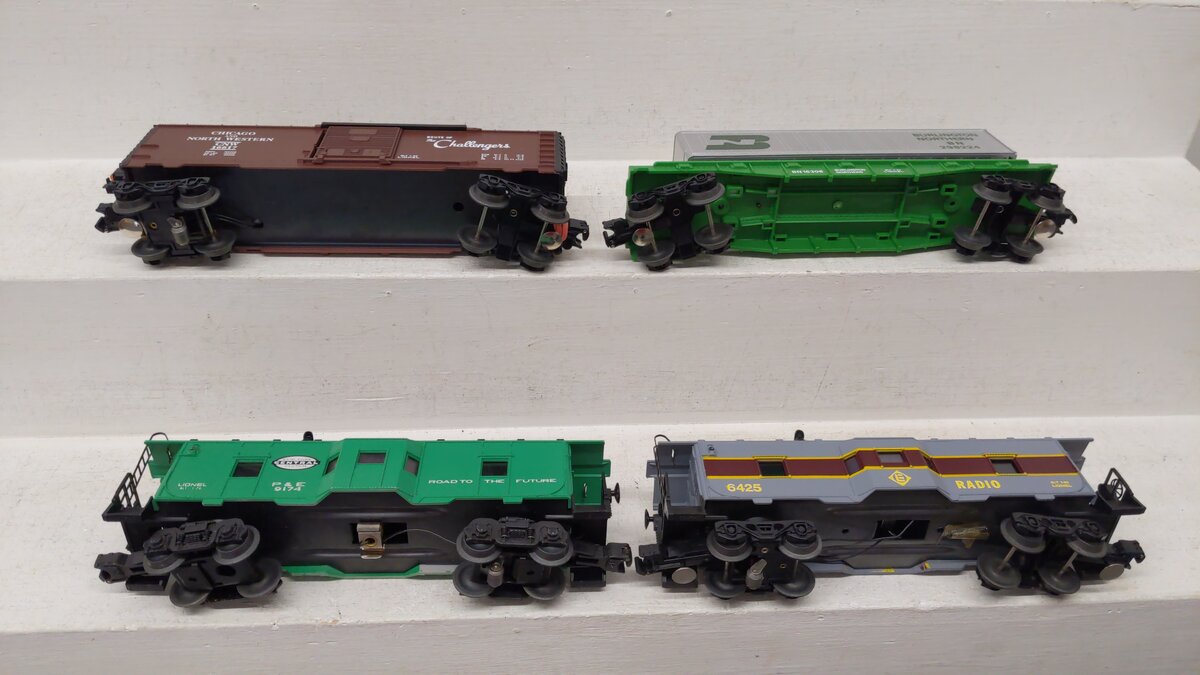 Lionel O Gauge Freight Cars 9174, 6425, 16308, 16617 [4] EX