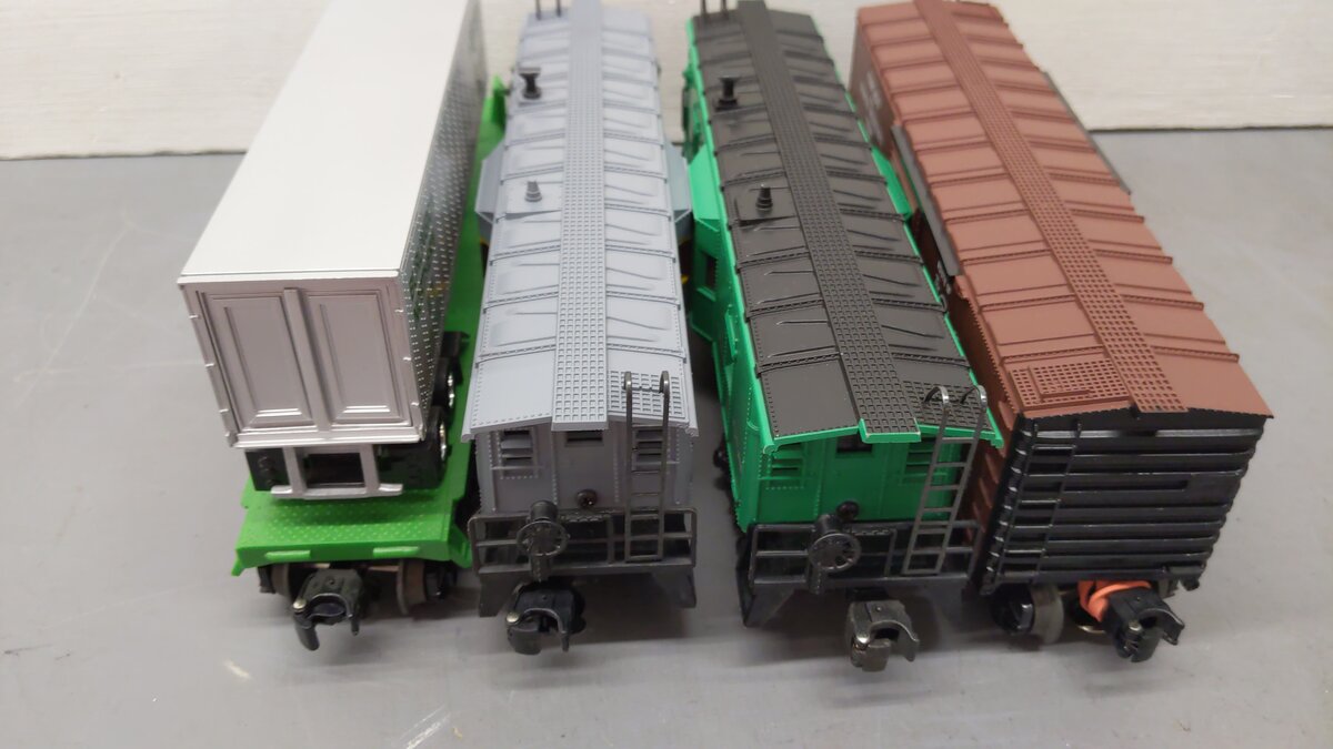 Lionel O Gauge Freight Cars 9174, 6425, 16308, 16617 [4] EX