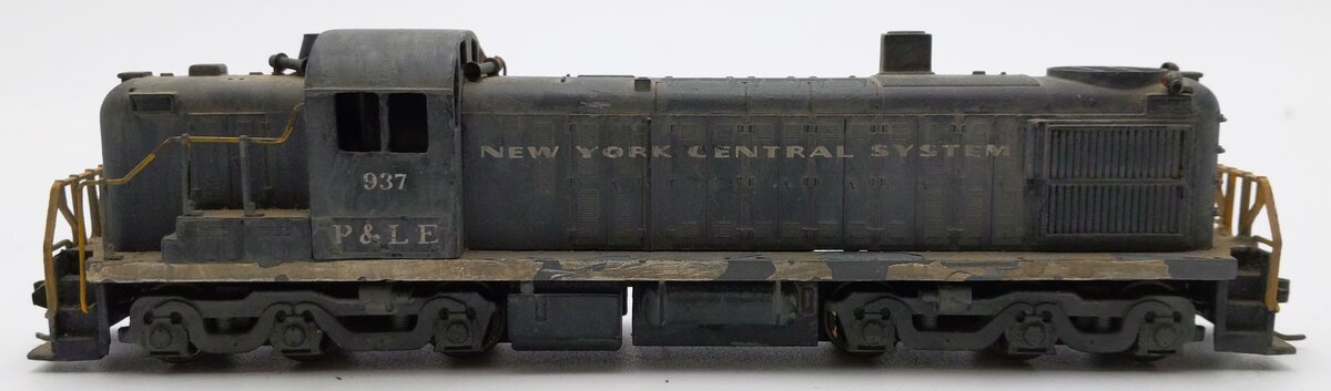 Hobby Town HO Scale Custom Pittsburgh and Lake Erie Diesel Locomotive #937