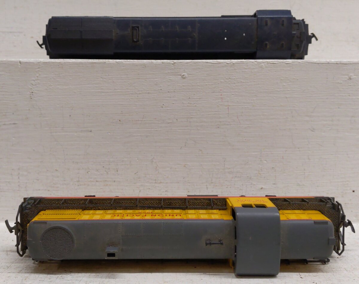HO Scale Assorted Diesel Locomotives [2] VG