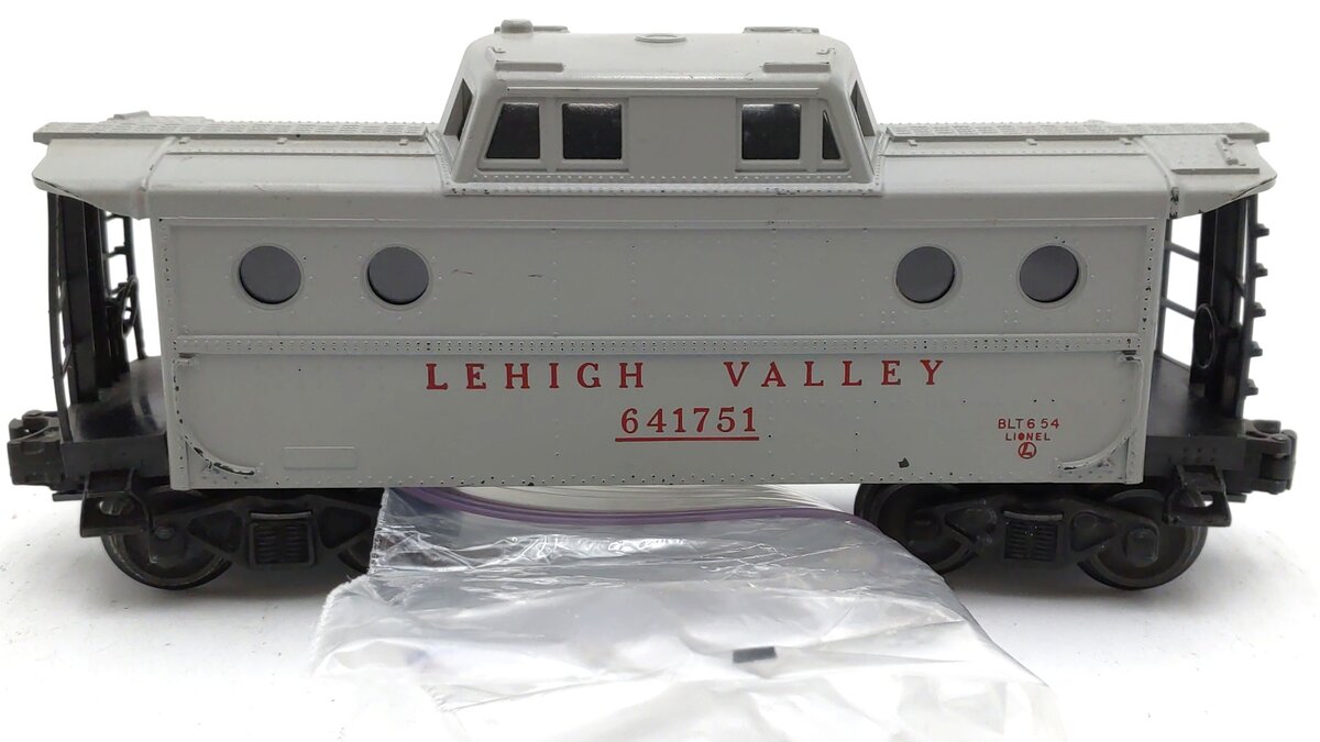 Lionel 6417-50 Vintage O Gray Lehigh Valley Porthole Caboose VG