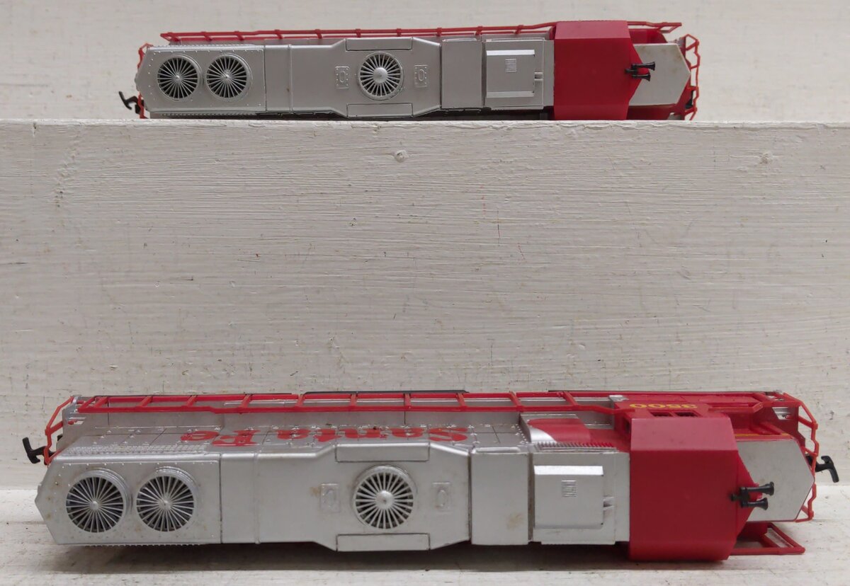 Life Like HO Scale Santa Fe Diesel Locomotives: 3500 & 3600 [2] VG