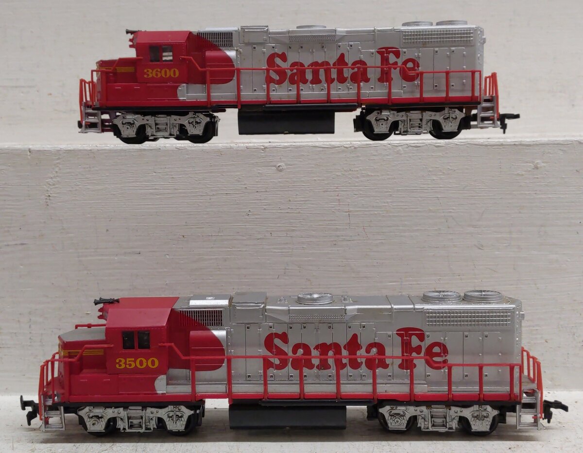 Life Like HO Scale Santa Fe Diesel Locomotives: 3500 & 3600 [2] VG