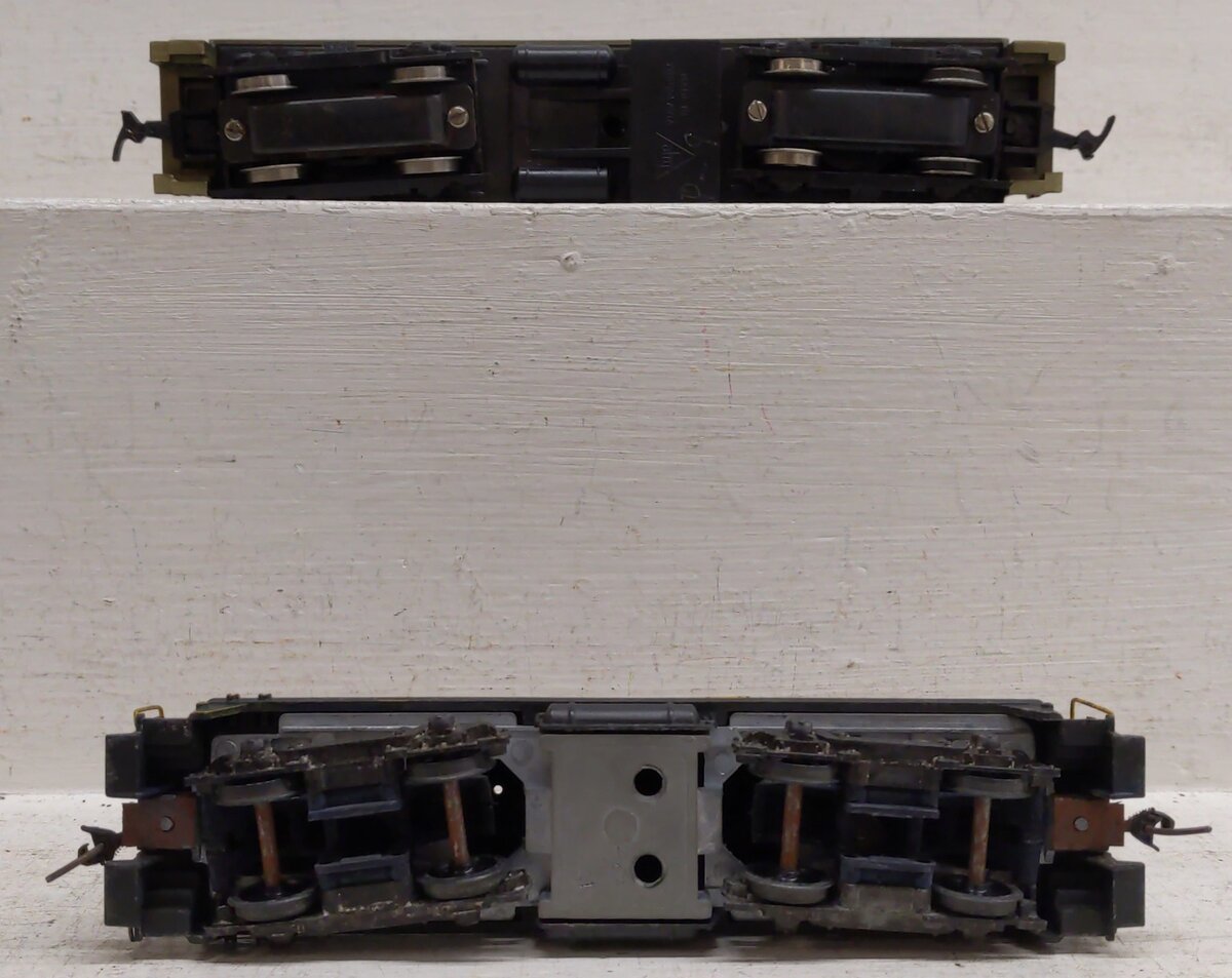 HO Scale Assorted Diesel Locomotive Set: 23 & 5302 [2] VG