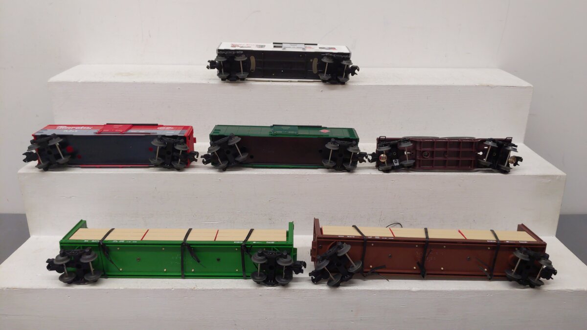 Lionel O Gauge Assorted Freight Cars 16372, 16371, 16236, 16237, 9700, 16318 [6] EX