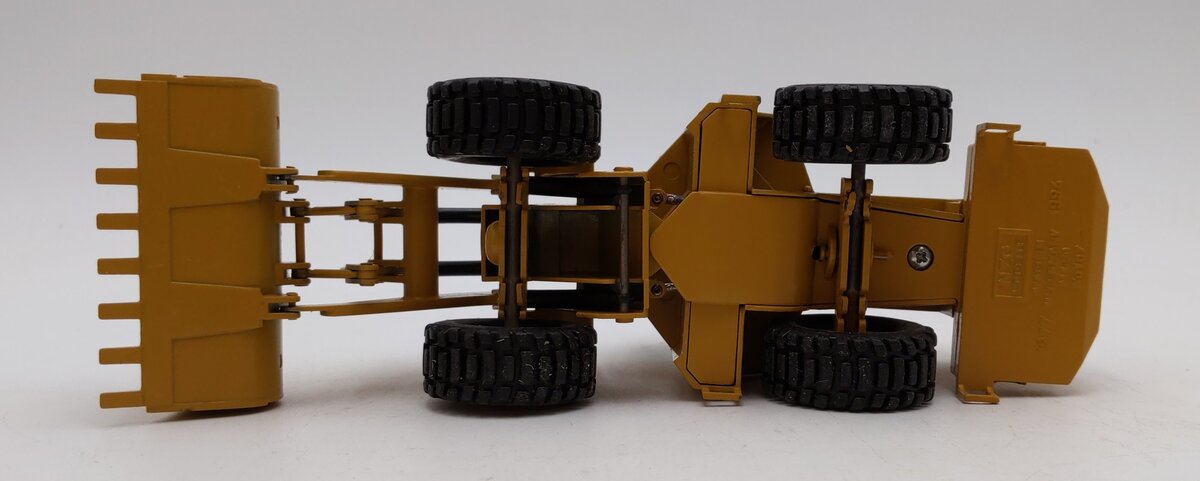 NZG Modelle 1:50 Scale Diecast Caterpillar 988F Wheel Loader EX/Box