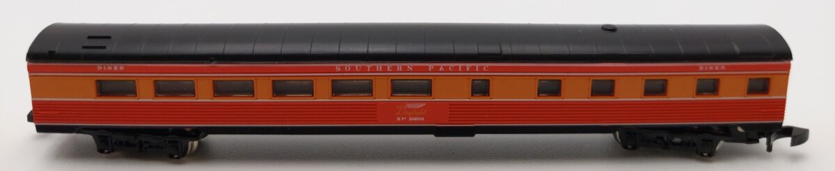 Marklin 8785 Z Scale Southern Pacific Daylight Passenger Car #10200 LN/Box