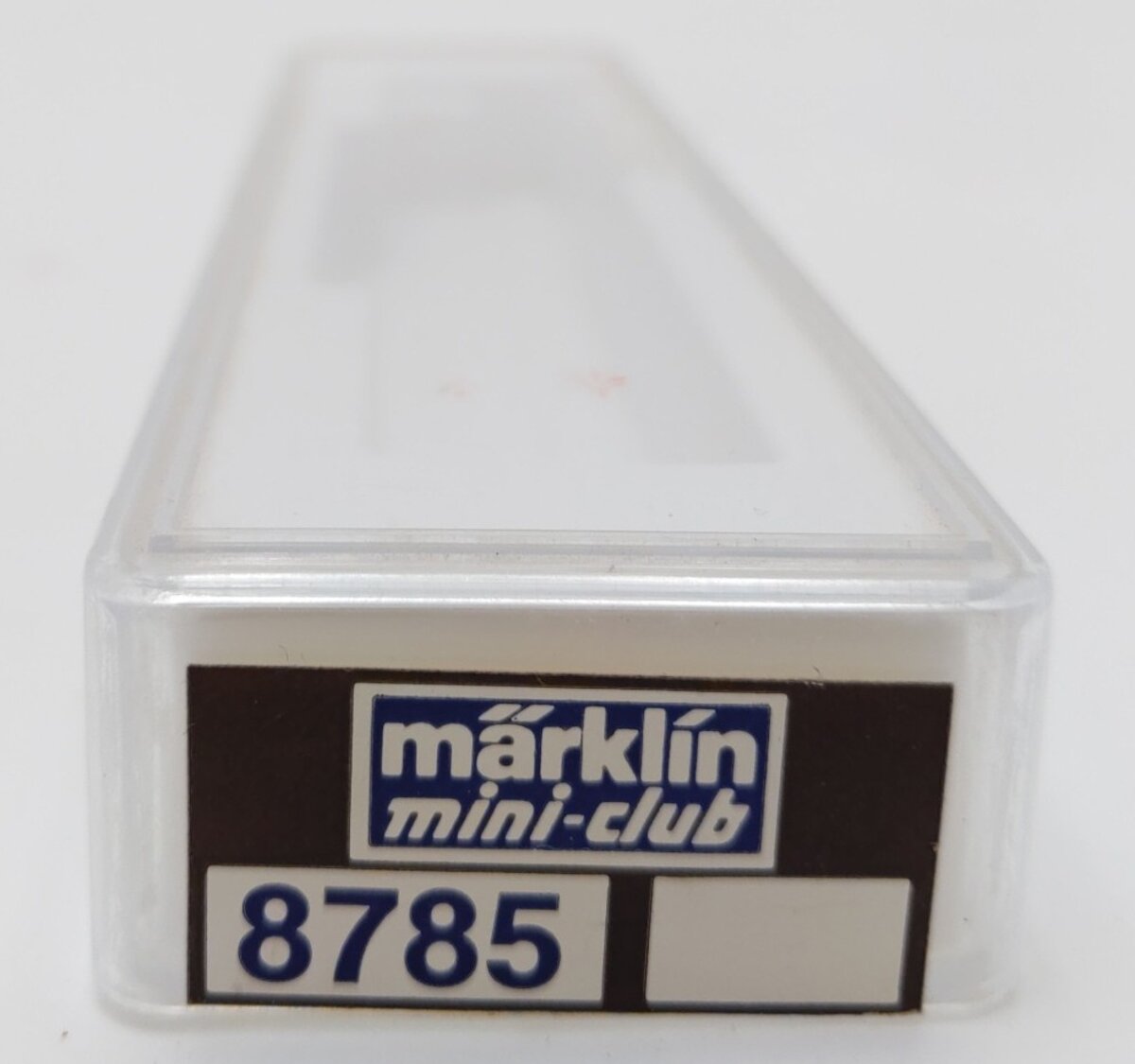 Marklin 8785 Z Scale Southern Pacific Daylight Passenger Car #10200 LN/Box
