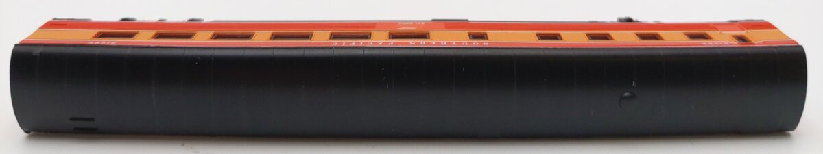 Marklin 8785 Z Scale Southern Pacific Daylight Passenger Car #10200 LN/Box