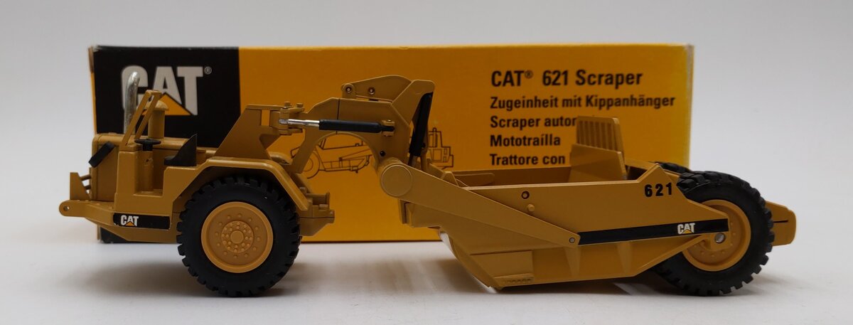 NZG Modelle 1:50 Scale Diecast Caterpillar CAT 621 Scraper EX/Box