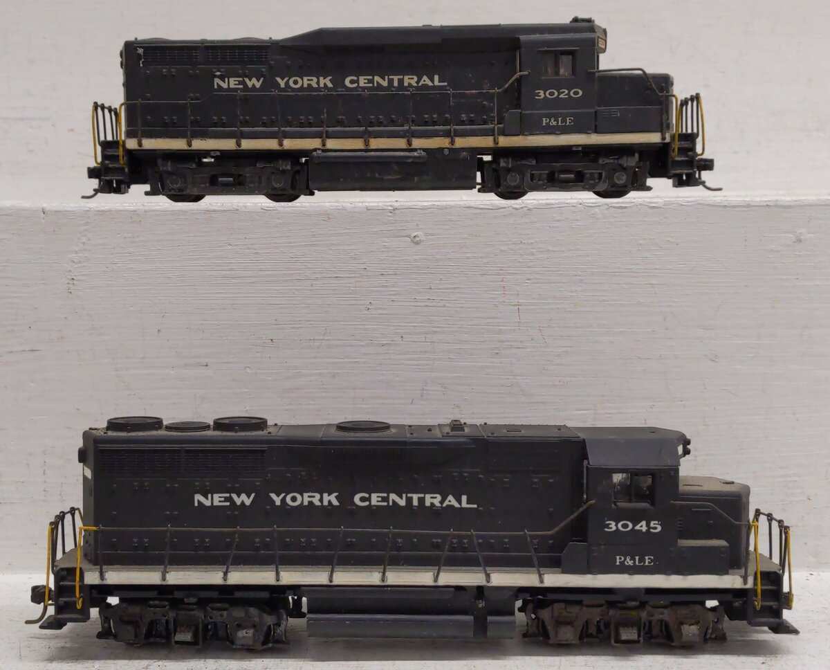 HO Scale Assorted New York Central Diesel Locomotives: 3020 & 3045 [2]