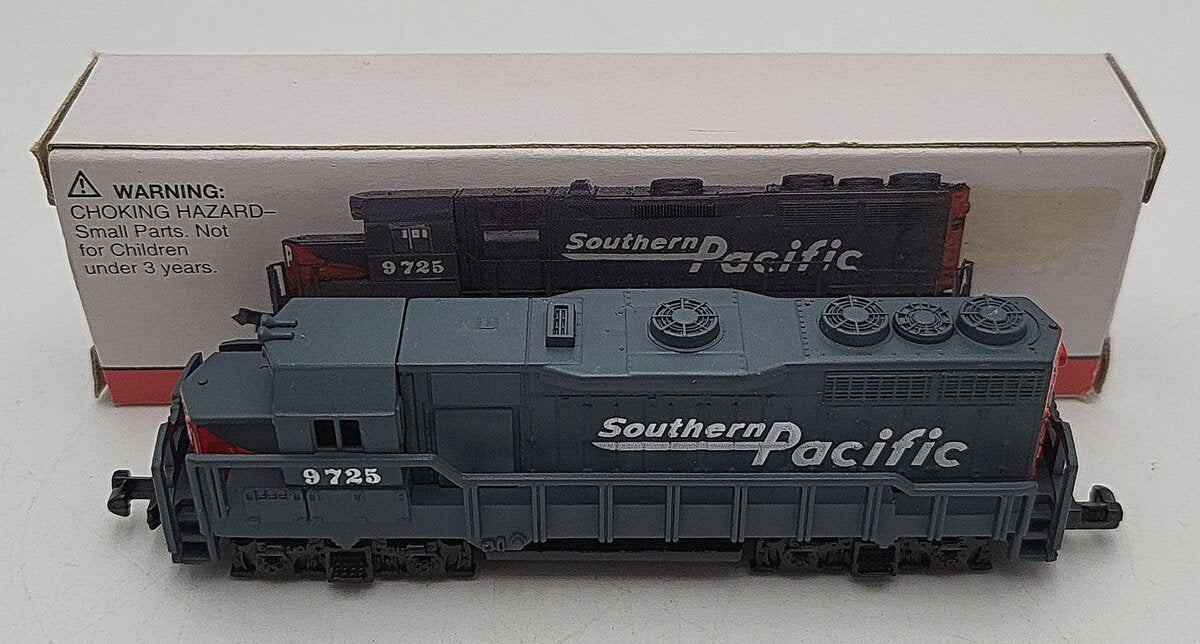 High Speed 9725 N Scale Southern Pacific Non-Powered Diesel Locomotive #9725 LN/Box