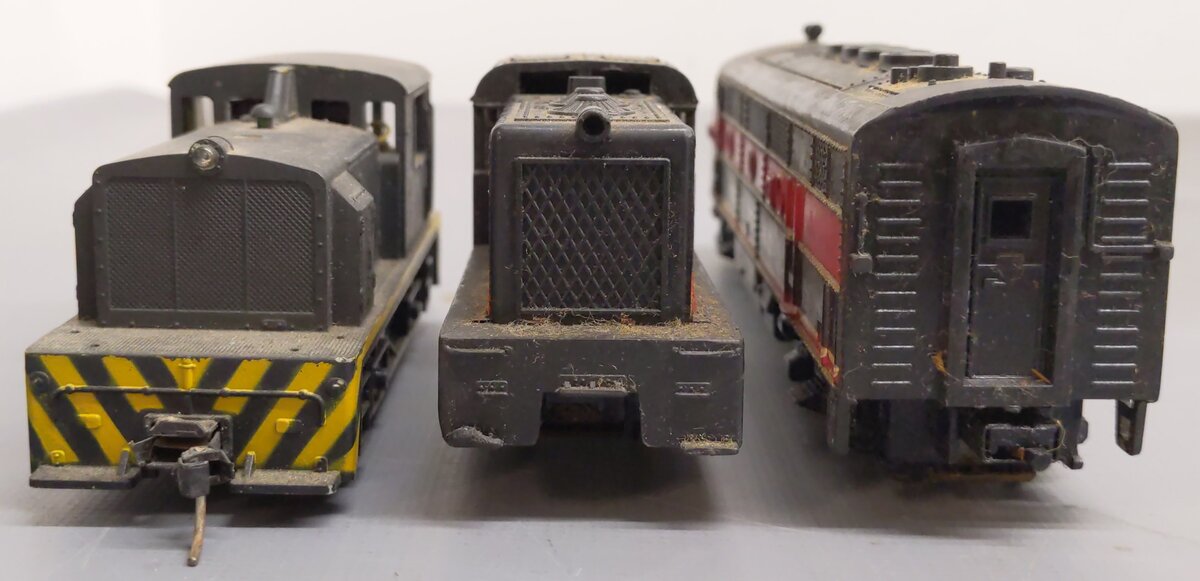 HO Scale Assorted Diesel Locomotives [3]