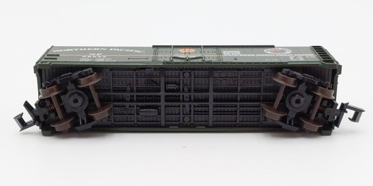 Atlas 3332 N Scale Northern Pacific 40' Plug Door Box Car EX/Box